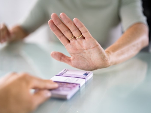 Geen acceptatieplicht contant geld voor de Belastingdienst