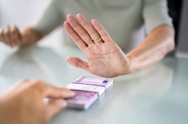 Geen acceptatieplicht contant geld voor de Belastingdienst